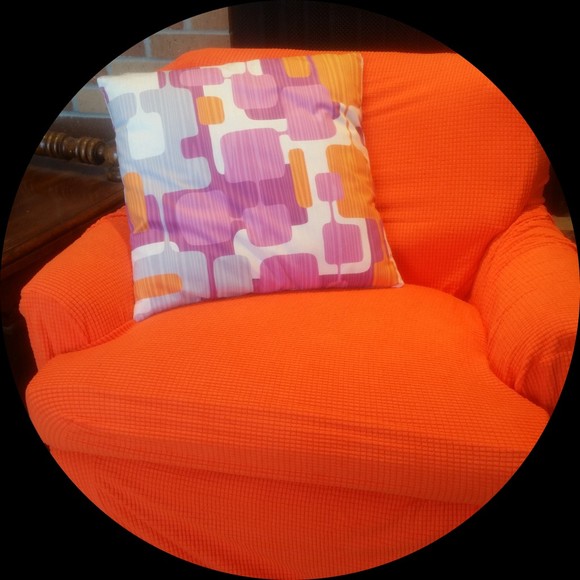 orange_chair